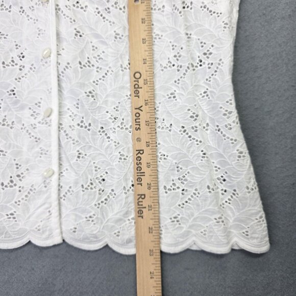 Talbots Shirt Womens 16 White Eyelet Lace Floral Top Scallop Hem Cottage Office - Picture 9 of 11